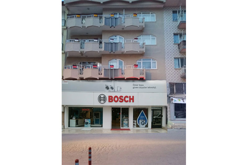 ÇELİKER KIZ APARTI