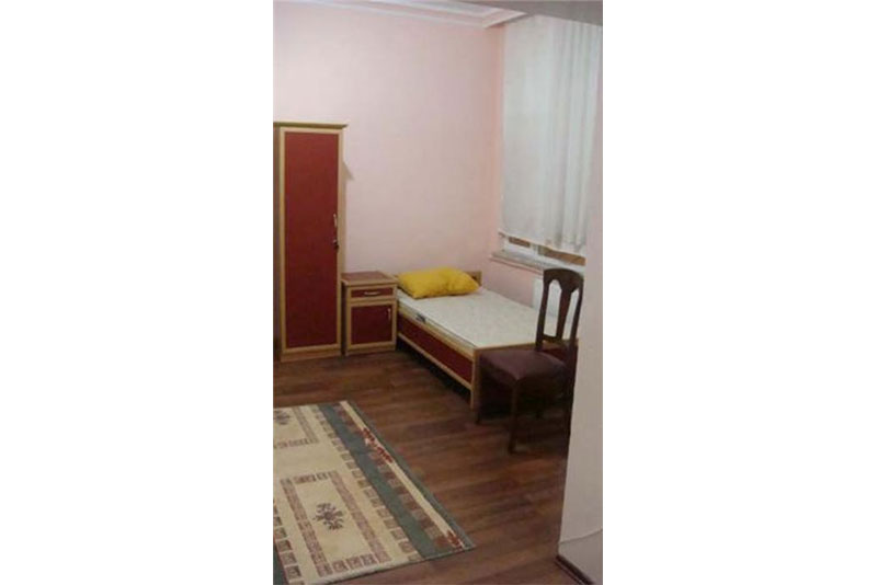 EFE ERKEK APARTI