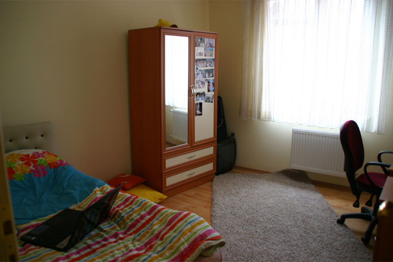 GÜNEŞ KIZ APART