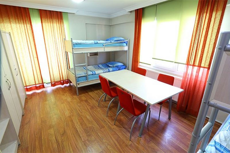 KYK BORNOVA ÖĞRENCİ YURDU