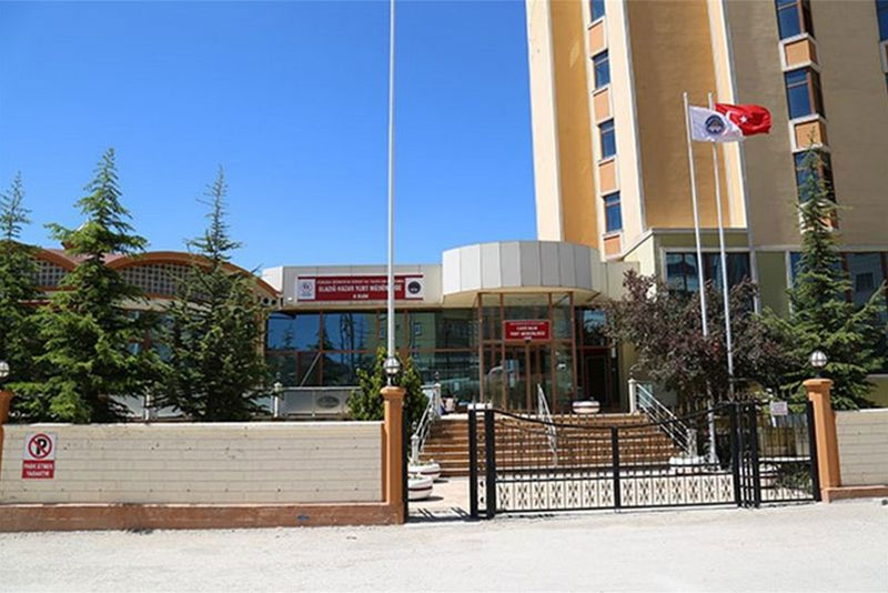KYK İZZETPAŞA ÖĞRENCİ YURDU