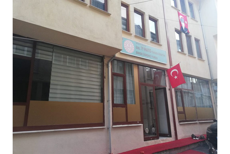 ÖZEL 19 MAYIS ERKEK ÖĞRENCİ YURDU