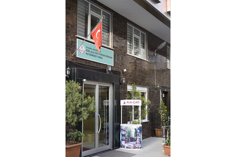 ALAÇATI ÖĞRENCİ YURDU