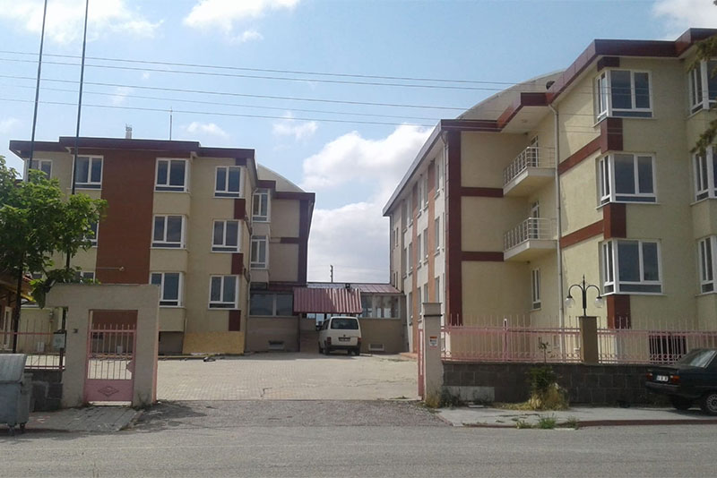 HUZUR ERKEK YURDU-KAMPÜS