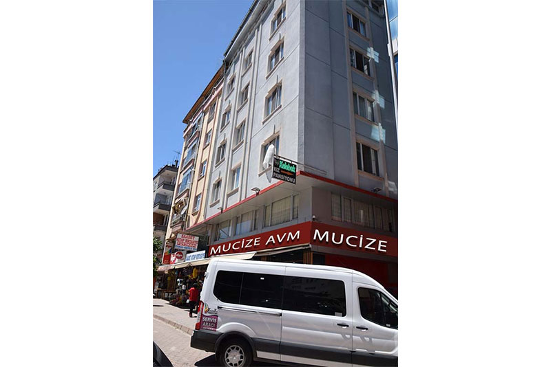 ÖZEL KELEBEK KIZ ÖĞRENCİ PANSİYONU