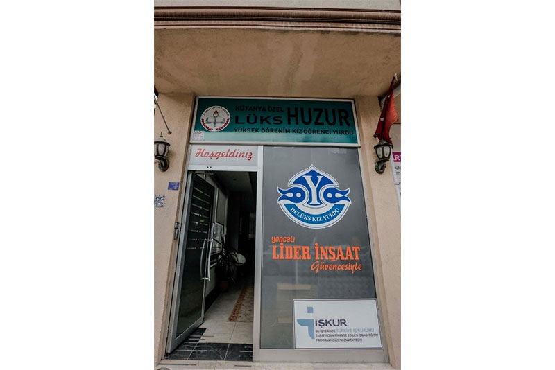 ÖZEL LÜKS HUZUR YÜKSEKÖĞRETİM KIZ ÖĞRENCİ YURDU
