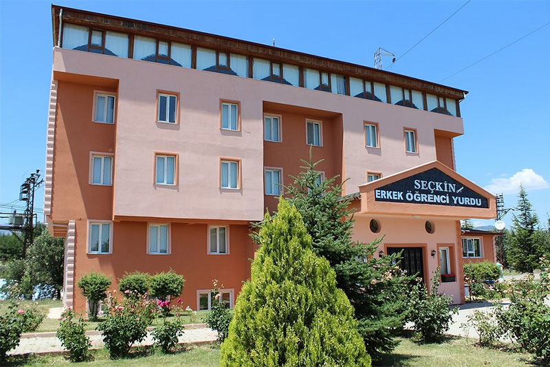 GEDİZ SEÇKİN ERKEK YURDU