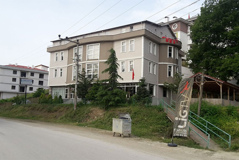 RÜZGARGÜLÜ BAY KONUKEVİ