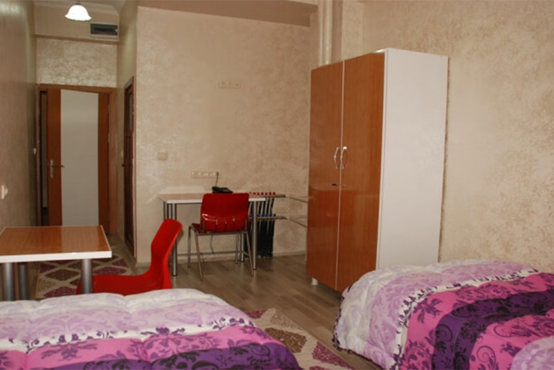 ÖZEL ŞEKERCİ KIZ PANSİYONU