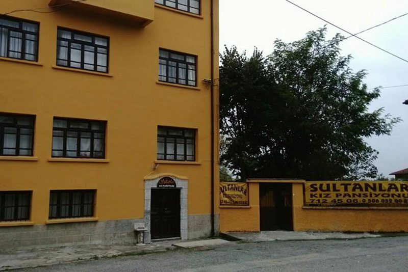SULTANLAR KIZ PANSİYONU